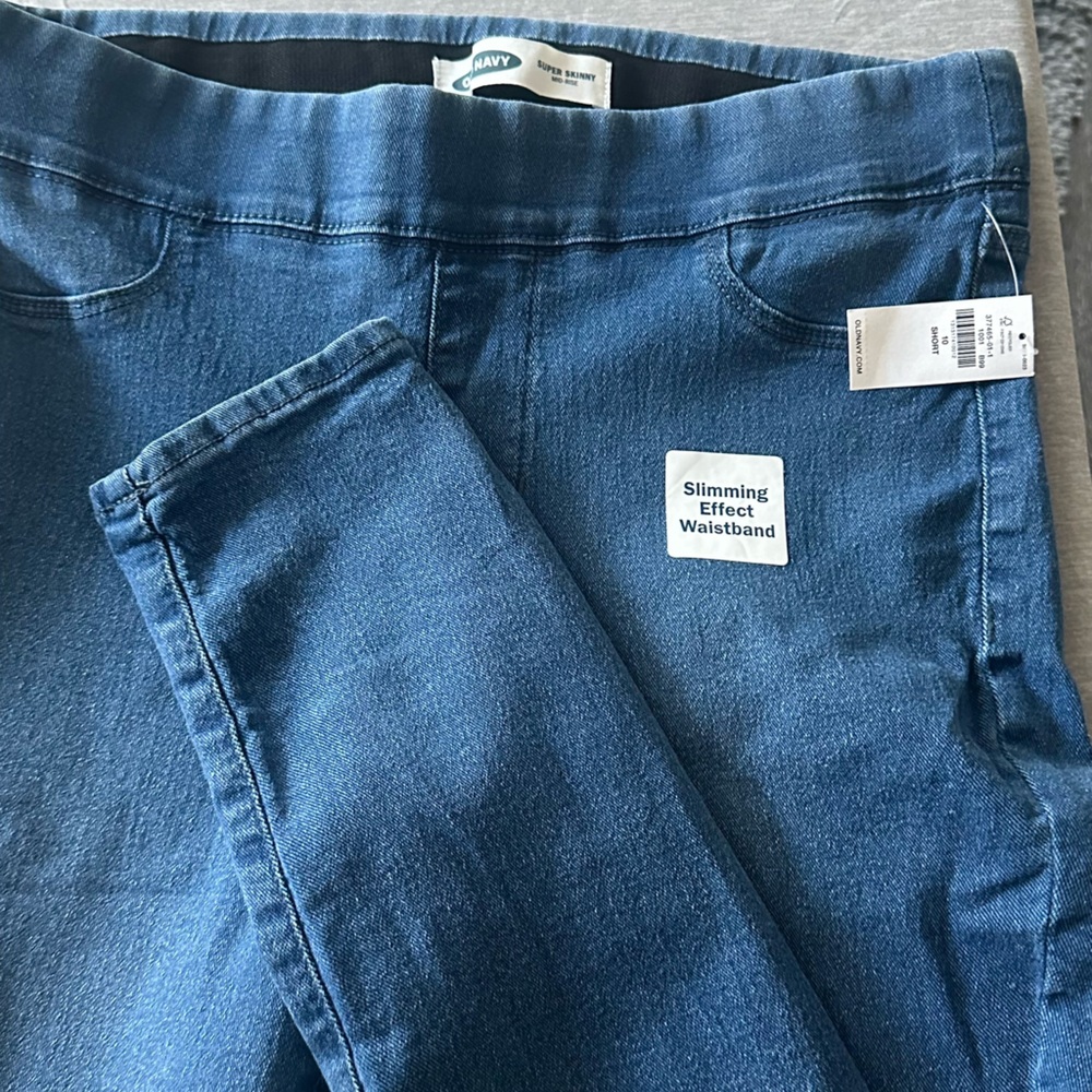 Old Navy pull on stretch jeggings size 10 short.